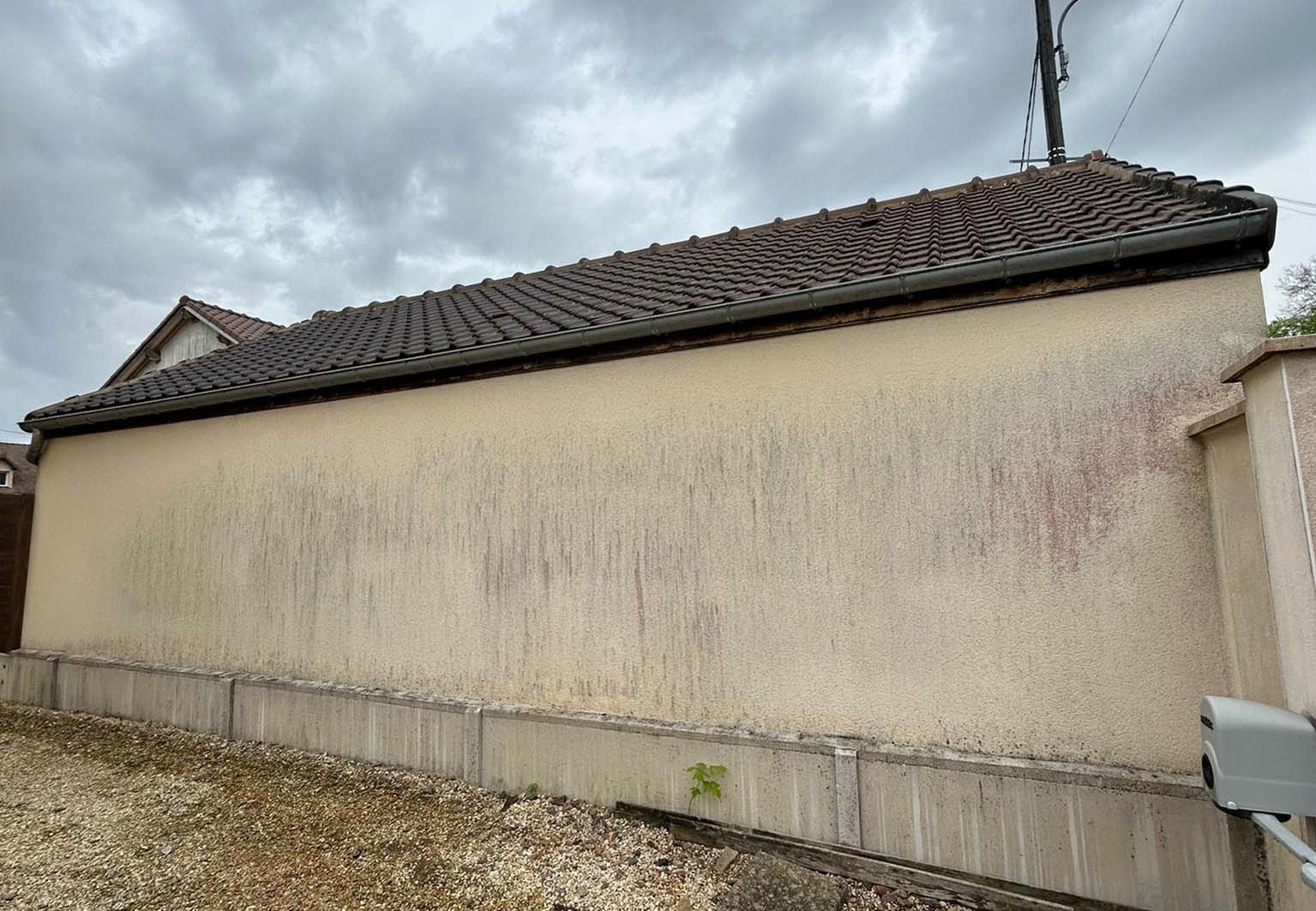 facade-maison-avant-nettoyage-3